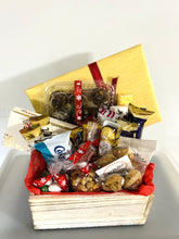 Load image into Gallery viewer, Gift Basket Square Box Deluxe